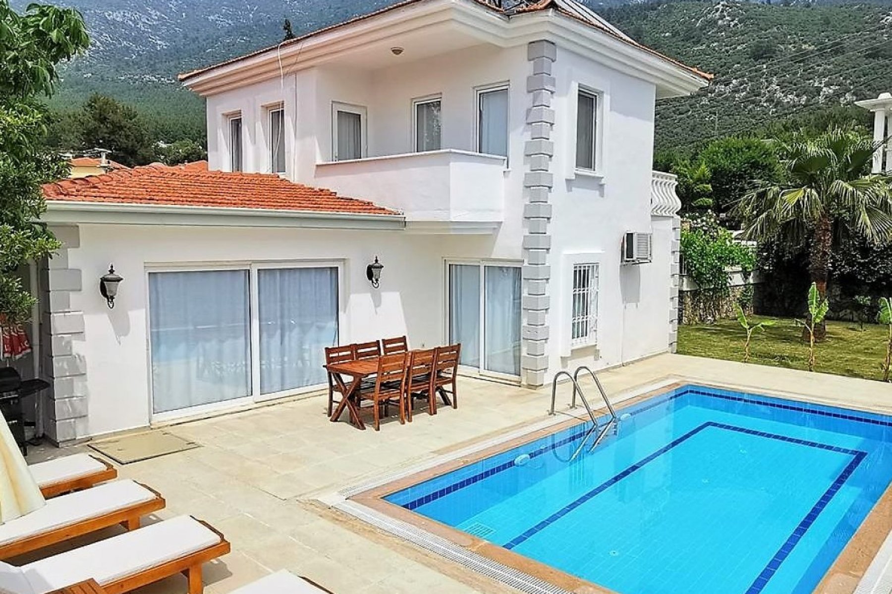 Villa Akkurt Jakuzili Muhafazakar Kiralık Balayı Villası