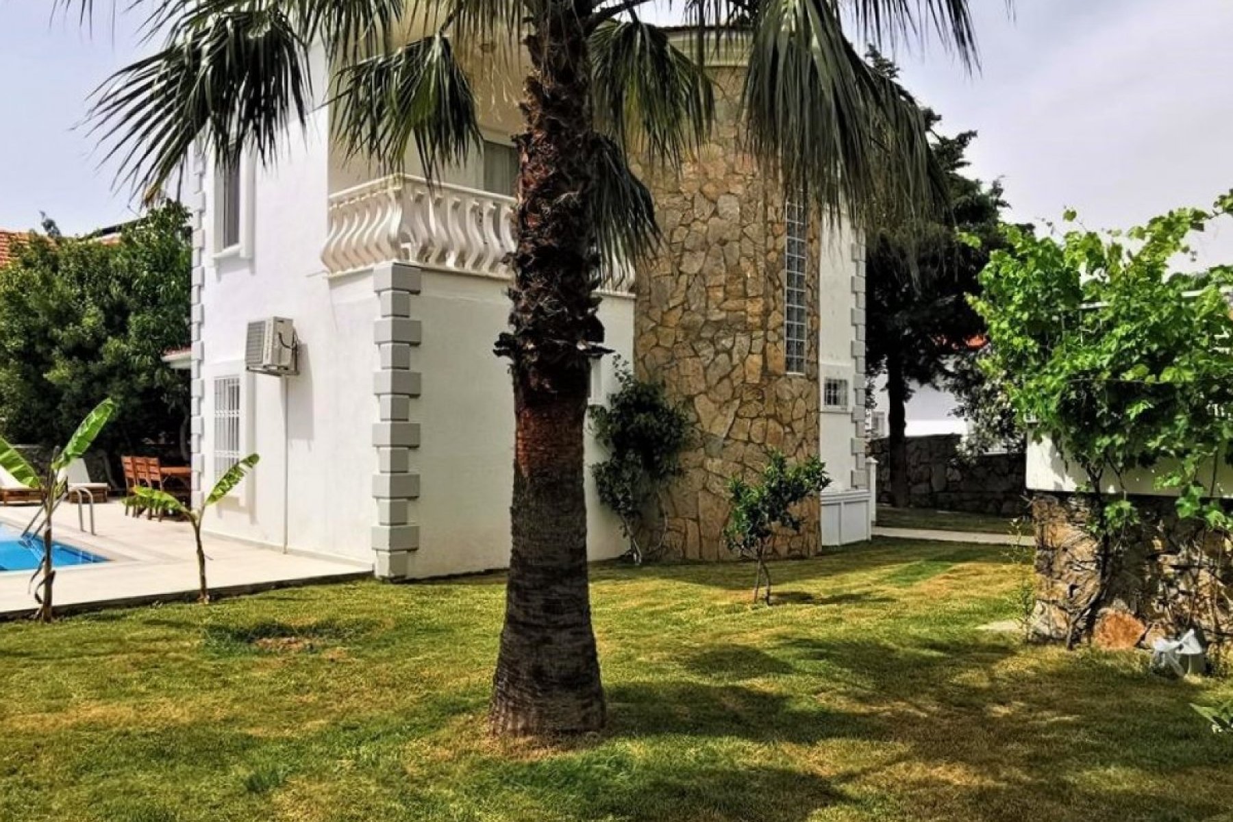 Villa Akkurt Jakuzili Muhafazakar Kiralık Balayı Villası